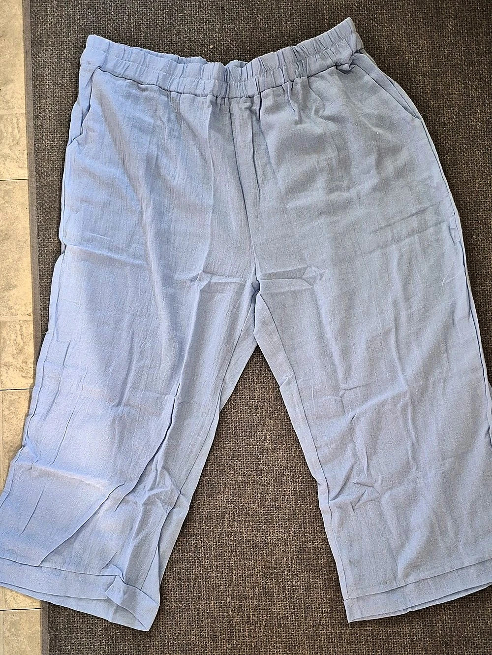 Women's Blue Capri Pants Size XL Like New